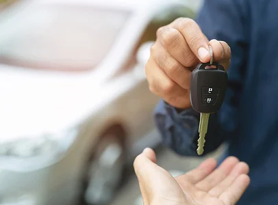 voiture de pret à Montigny-le-Bretonneux près de Versailles dans les Yvelines 78